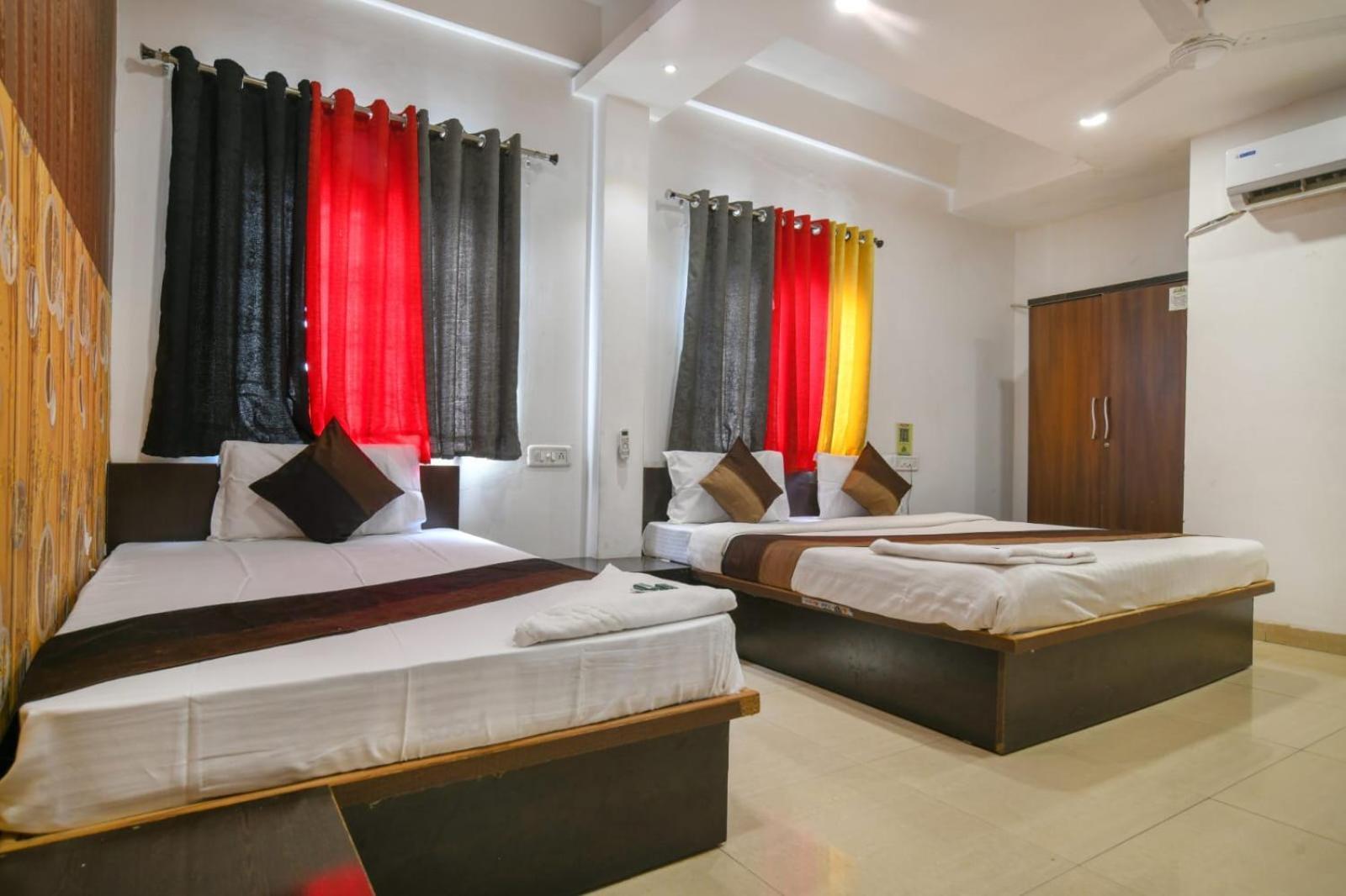 Y.94 Hotel Indore